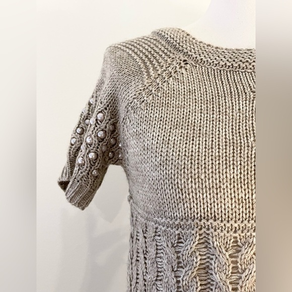 Studio JPR *Like New* Tan Knit Short Sleeve Top, Pearl Detail | Size PM - Picture 7 of 13